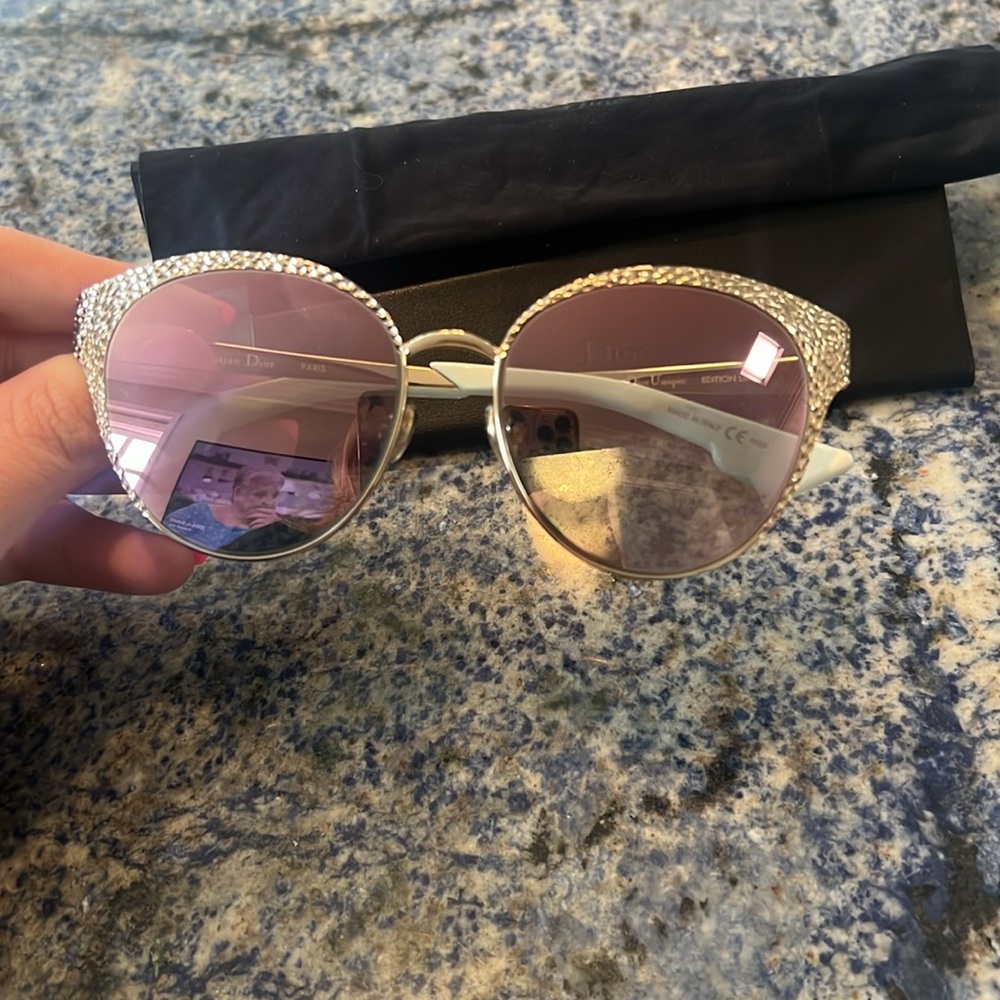 Limited edition Dior sunglasses - Picture 5 of 6